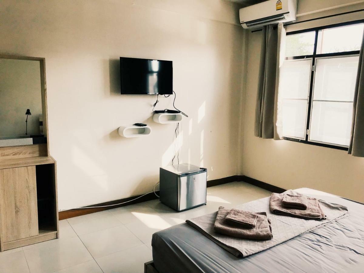 New Apartment Nearby Beach Хуахін Екстер'єр фото