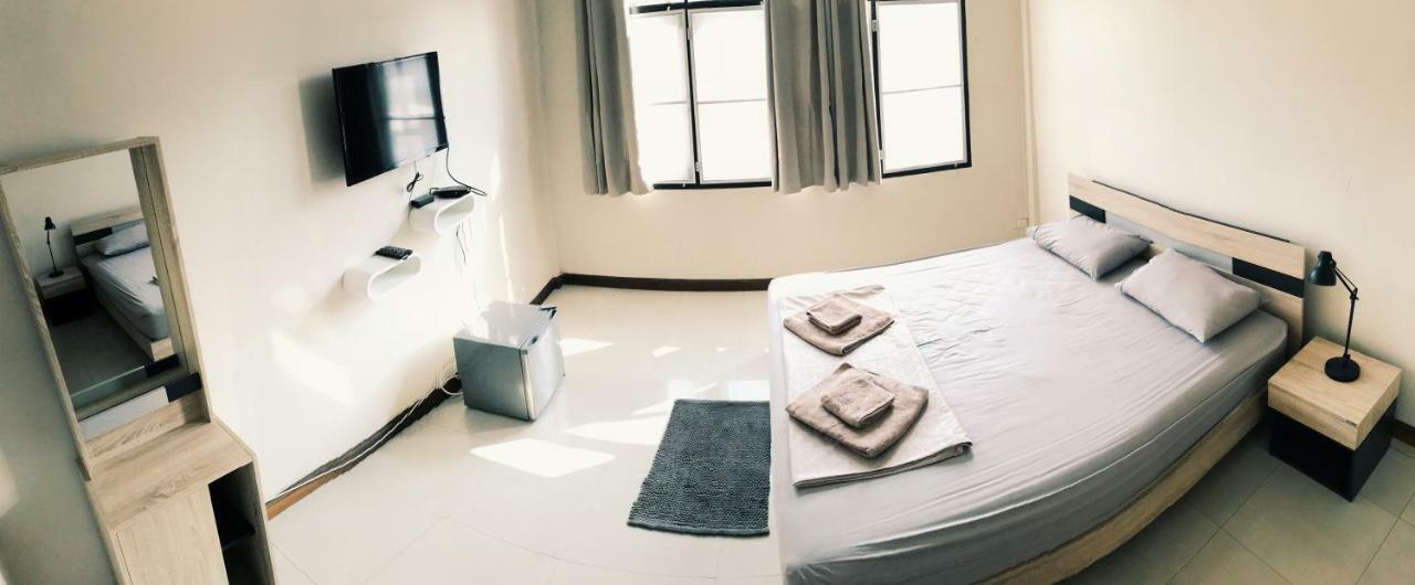 New Apartment Nearby Beach Хуахін Екстер'єр фото